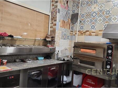 VENDESI ATTIVITÀ BAR CAFFÈ, CREPERIA, GRIGLIA E PIZZERIA IN FUNZIONE NEL CENTRO DI KAMEZ, TIRANA!! 33.000 €