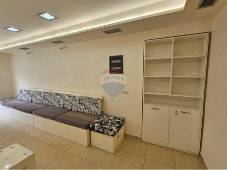 Dyqan per qira tek Brryli!
