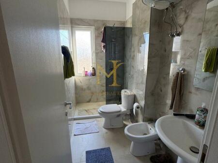 SHITET APARTAMENT 2+1 NE PLAZH HEKURUDHA DURRES!!