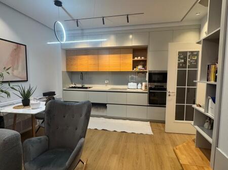 Apartament Me Qera 2+1 Tek Zogu I Zi (ID B2201613) Tirane