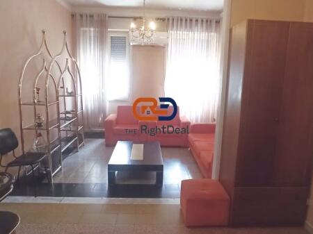 Tek Shallvaret, Shitet Apartament 2+1 Per Zyra!