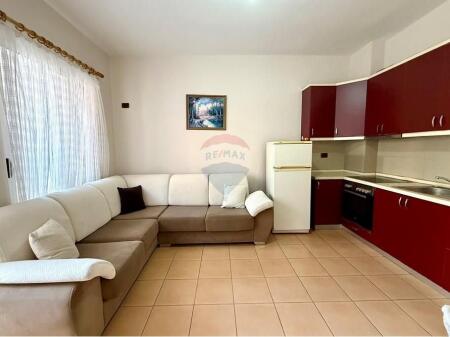 Apartament 2+1 i mobiluar tek KMY, Yzberisht!