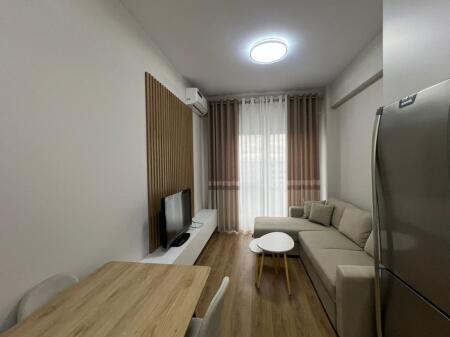 Jepet me qera Apartament 1+1 , OXA Fresku