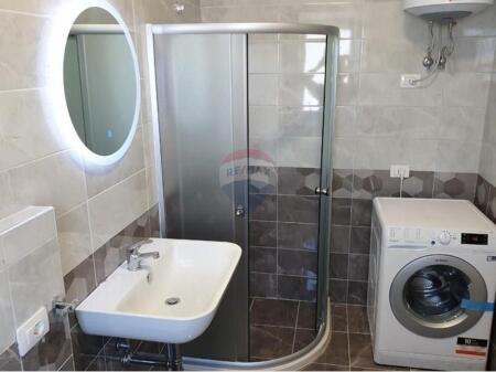 Apartament 2+1+2 me verande ne Kompleksin E88, Kupola