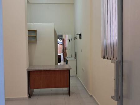 Negozio in Affitto a Lungo Termine - Cole, Vlore