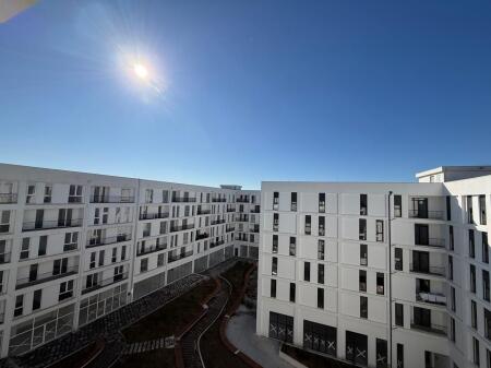 Jepet me qira apartament 1+1 te Rruga “5 Maji”