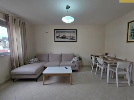 Disponojmë Apartament 1+1 për Shitje – Oxhaku, Tiranë