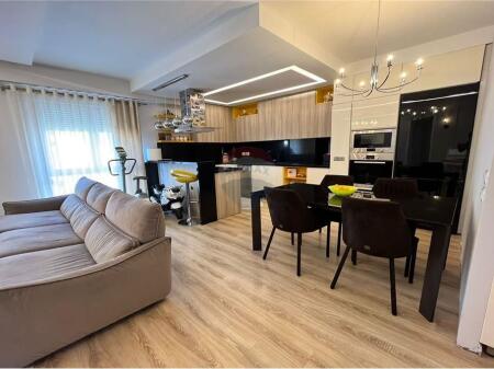 APARTAMENT 3+1+2 PER QIRA KOMPLEKSI MAGNET