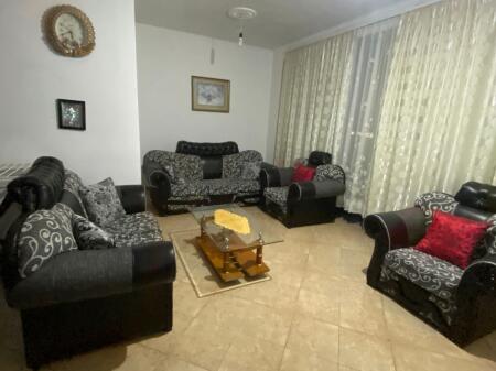 Jepet me qera 2+1 kat 2 vile ne allians 35000 lek mobiluar  