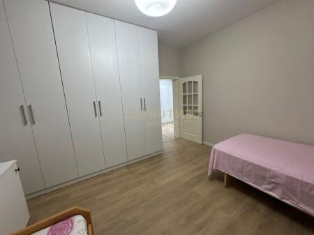 Apartament 2+1+2 me qira ne Don Bosko.