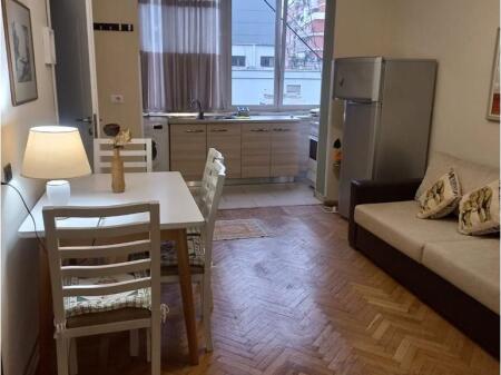 Apartament 1+1 Ne Qender! 600 € /Muaj
