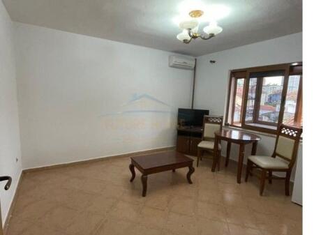 Shitet, Apartament 1+1, Rruga e Elbasanit, Tiranë