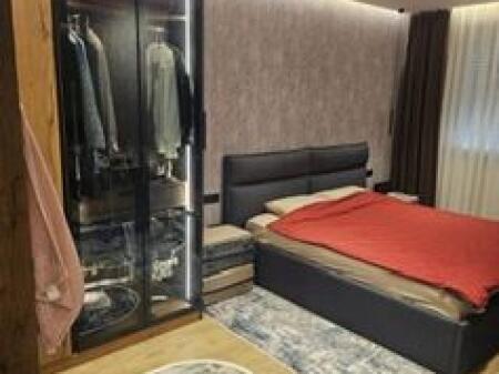 Apartment lluksoz ne Astir 2+1 me qera