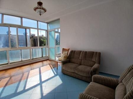 Jepet me qera apartament 3+1+2 tuale +1 ballkon  Mine peza