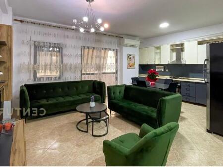 Apartament me qira  2+1+2, Komuna e Parisit