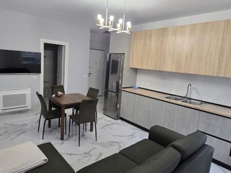 2+1 arredato, complesso fz construksion lago secco, 670 euro