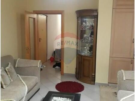 Apartament 2+1+2 per qira Komuna e Parisit