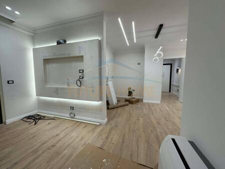 Shitet Apartament 1+1+Verand Kompleksi Fratari , Unaza e Re