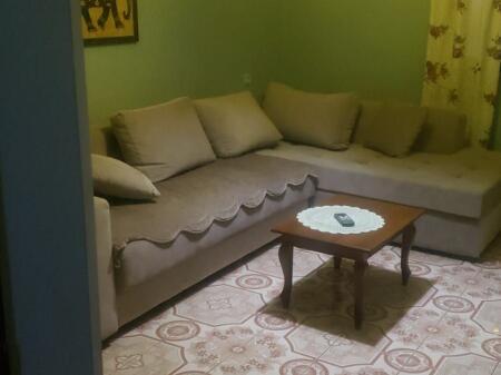 JEPET ME QIRA 2+1+1 LAPRAKE TE ALESIO 50.000 LEKE