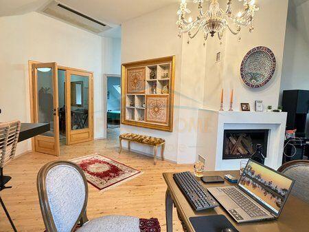 Vendesi Appartamento 2+1+2 , Comune di Parigi