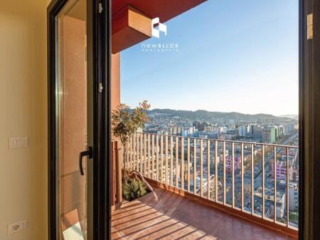 🔥Spazio commerciale Ufficio in Affitto: 1+1 & Posto Auto (📍Garden Building - Via Kavaja - 21 Dicembre) || 18° piano || Investimento Premium -- 85.000 ALL/Mese