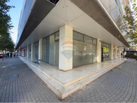 Negozio - In Vendita - Complesso Panorama, Tirana(ID: 530181047-446)
