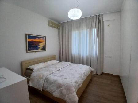 Jepet Me Qera Apartament 2+1+1 Ballkon