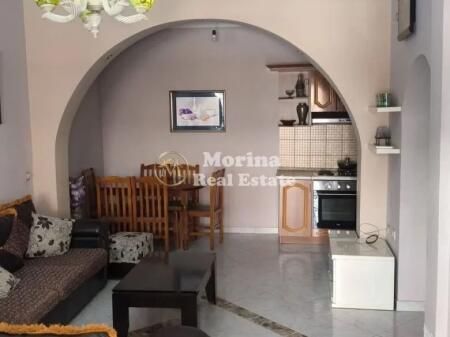 Qera, Hyrje 2+1, Selite , 300 Euro/Muaj