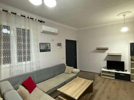 Jepet me qera apartament 2+1 prane Bulevardit te ri