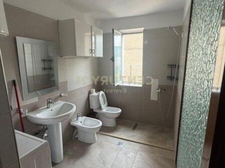 EX MERCATO ELETTRICO, AFFITTIAMO APPARTAMENTO 2+1.