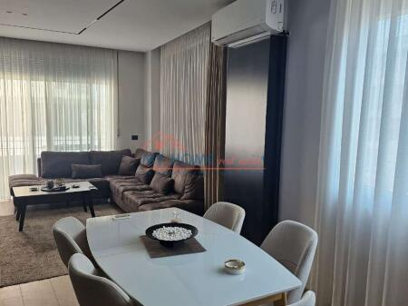 Appartamento 2+1 in affitto ad Astir