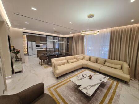 Vendesi in vendita Appartamento 4+1+3 Premium Modern – Komuna e Parisit, Tirana