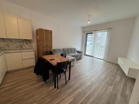 Jepet apartament 1+1 me qera tek Fusha e Aviacionit!