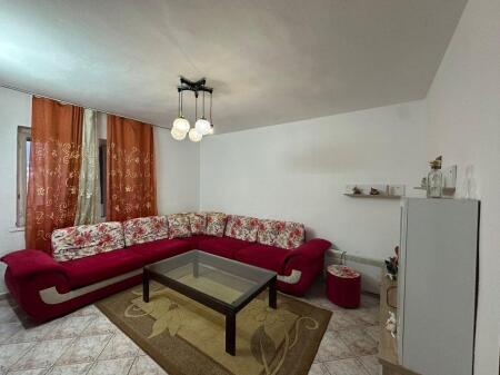 Apartament 1+1 Me Qira në Ali Demi prane Kryegjyshates Boterore , Tiranë - 350 mije leke