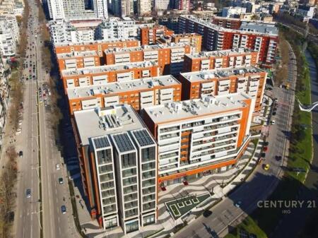 Negozio in Vendita – Via Kavaja, di fronte a Delijorgji, Tirana