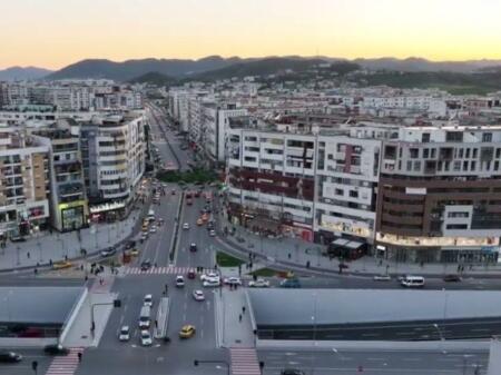 2+1 in Affitto a Astir