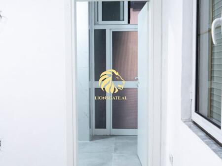 🏢 AMBIENT ME QIRA PËR ZYRA – TE SHESHI WILSON