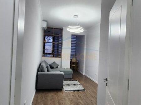 Qera, Apartament 1+1 , Sheshi Wilson, Tirane