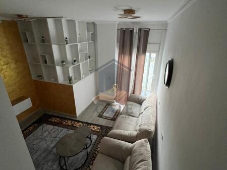 Shitet Apartament 1+1,Prane Hotel Horizont ne Plazh, Durres