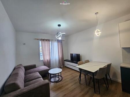 Apartament me qera 3+1 Tek Ish Fusha E Aviacionit ( ID B230185) Tirana
