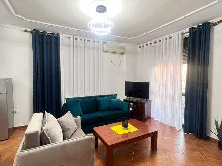 ✅Jepet me qira apartament 1+1  pranë Gjykates në Myslym Shyr 📍
