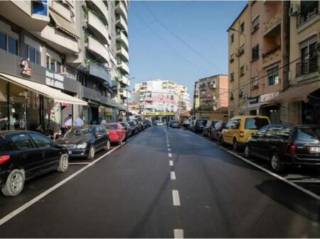 SHITET APARTAMENT 1+1 RRUGA ALI PASHE GUCIA!