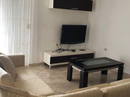 Japim me qera Apartament 2+1 tek Fondacioni Eleonore