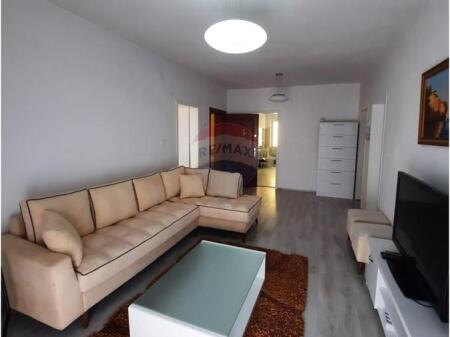 Apartament 2+1+2 me qira në Bllok
