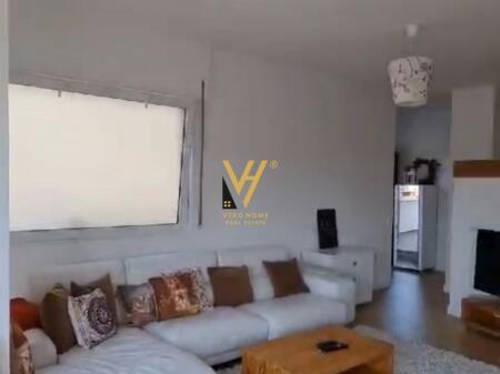 LOFT ME QERA NE MYSLYM SHYR 1.200 EURO