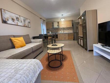 Affitto, Appartamento 2+1+2+Posto auto, Lago Secco, Tirana. 800 €