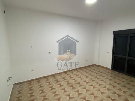 Shitet Apartament 2+1+2 në Golem – Pranë Hotel Murrizi 2