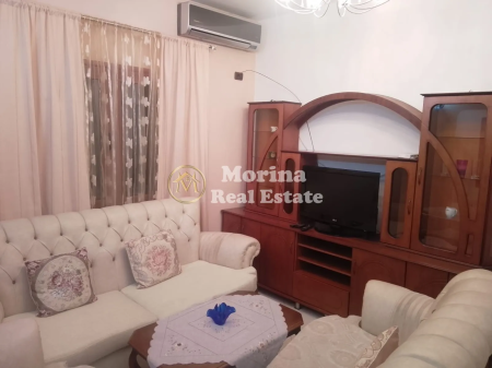 Qera , Apartament 2+1+2 , Shkoze ,450 euro /muaj