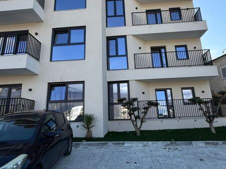 🏡 Shitet Apartament 1+1 – Ali Demi