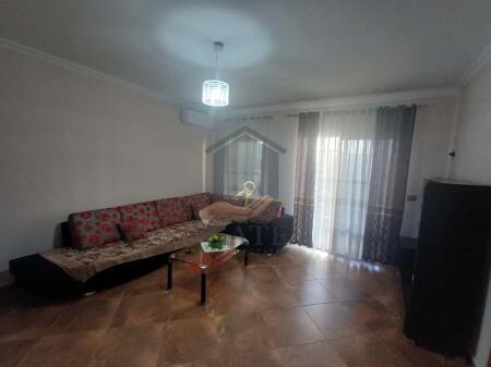 🏡 Shitet Apartament 2+1+2 – 110 m² – Plazh, Rrota e Kuqe